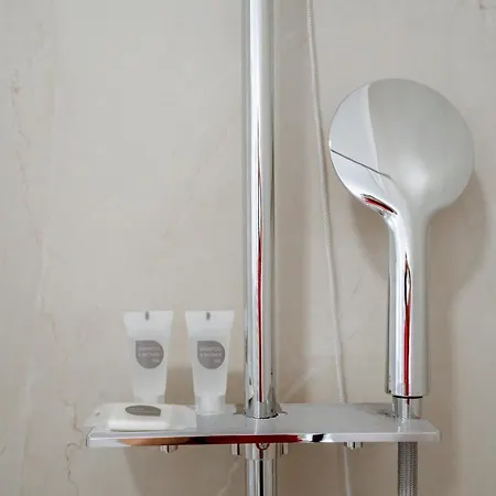 מלון Independent *