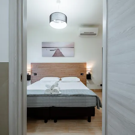 Independent * ורונה