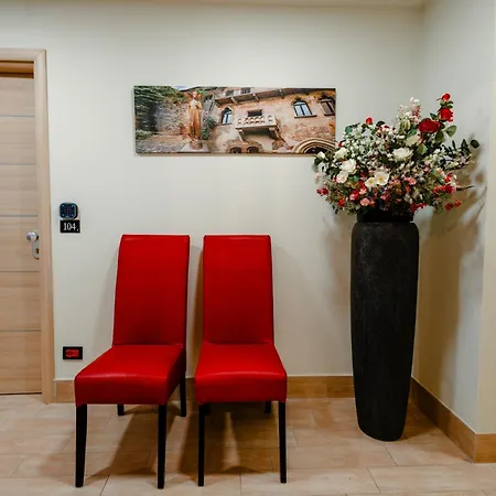 Independent Hotel *