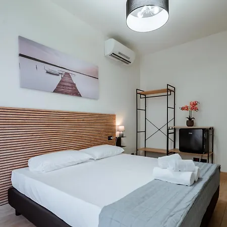 Hotel Independent *
