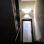 Отель Independent