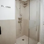 Отель Independent