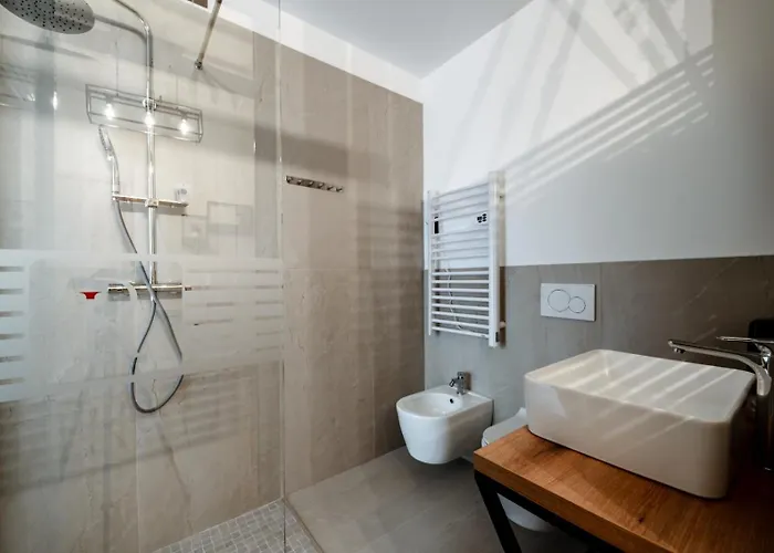 Hotel Independent *